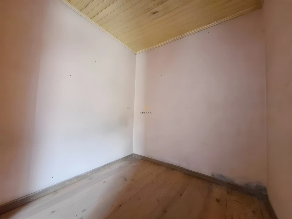 Moradia T2 para Venda em Sande Foto 6