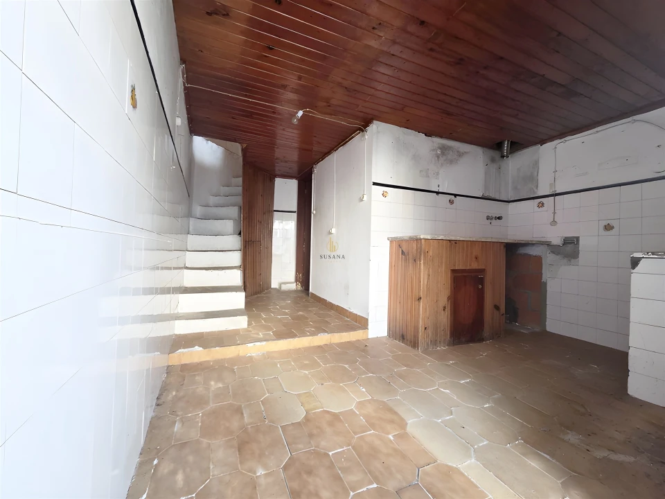 Moradia T2 para Venda em Sande Foto 2