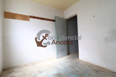 Moradia T2 para Venda em Nespereira
