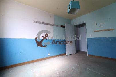 Moradia T2 para Venda em Nespereira