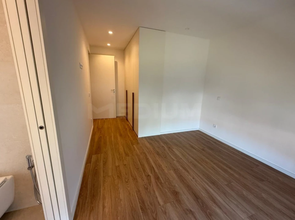 Apartamento T2 para Venda em Vila Nova de Famalicão e Calendário Foto 6
