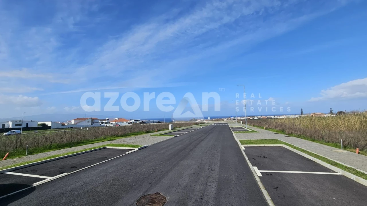 Terreno para Venda em Ribeira Grande (Matriz) Foto 2