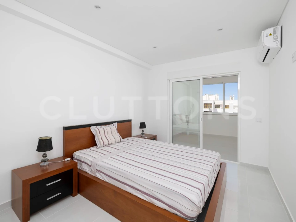 Apartamento T2 para Venda em Quarteira Foto 5