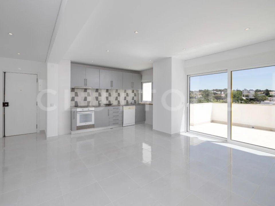 Apartamento T2 para Venda em Quarteira Foto 10