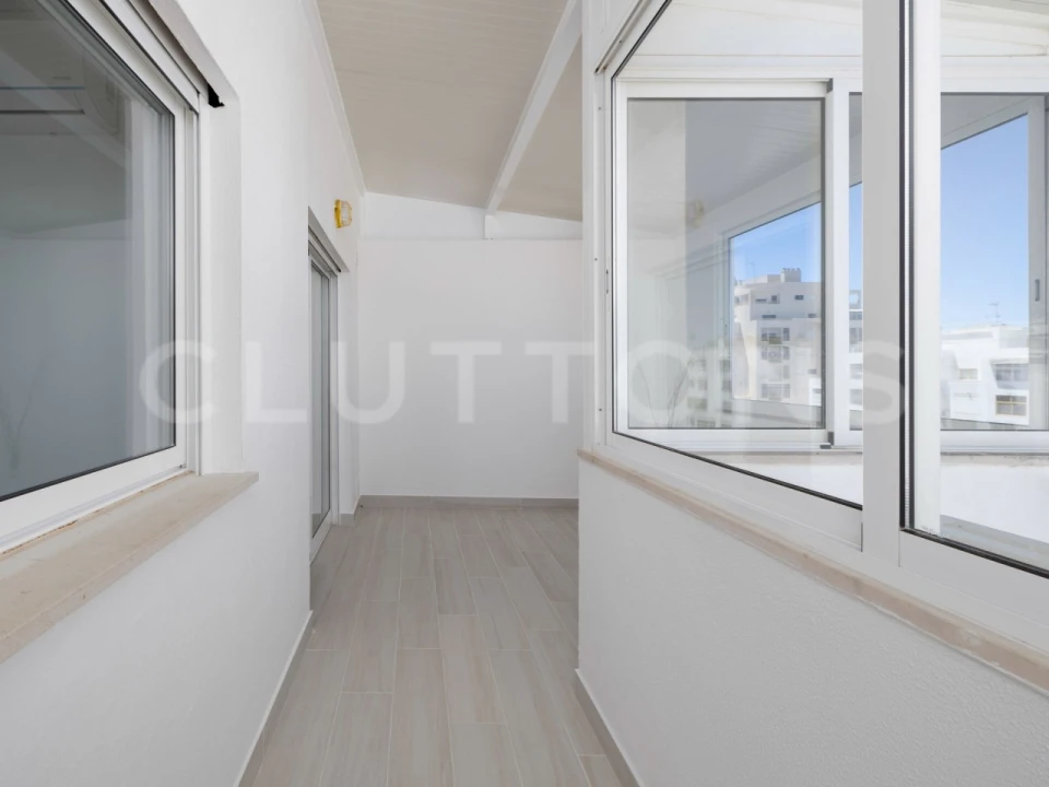 Apartamento T2 para Venda em Quarteira Foto 16