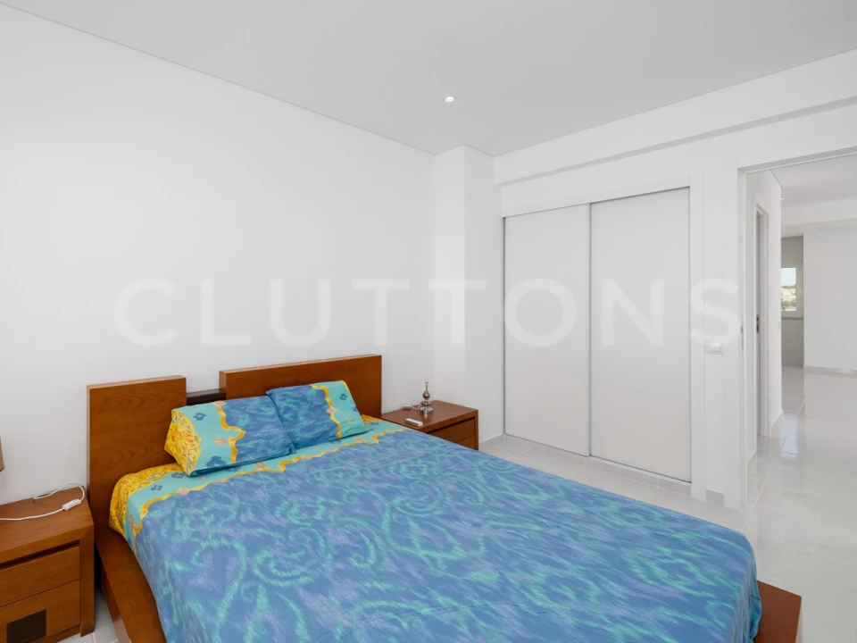 Apartamento T2 para Venda em Quarteira Foto 18