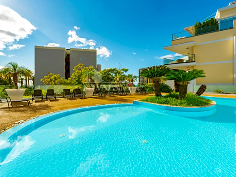 Apartamento T2 para Arrendamento em Funchal (Se) Foto 1