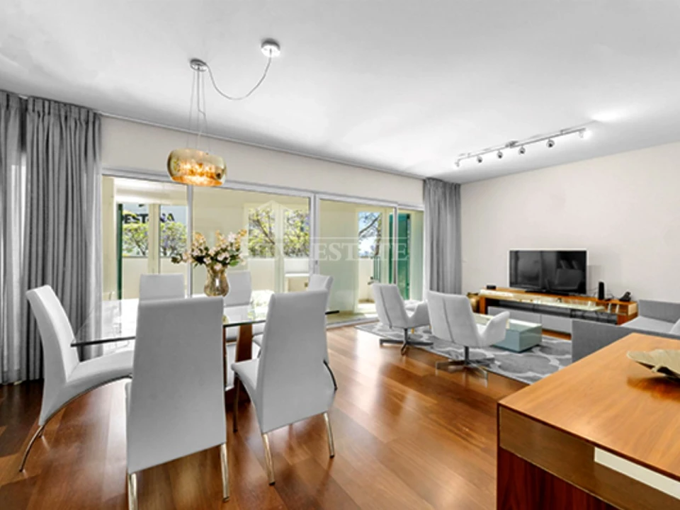 Apartamento T2 para Arrendamento em Funchal (Se) Foto 4