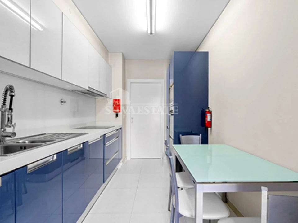 Apartamento T2 para Arrendamento em Funchal (Se) Foto 11