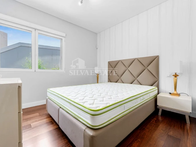 Apartamento T2 para Arrendamento em Funchal (Se) Foto 14