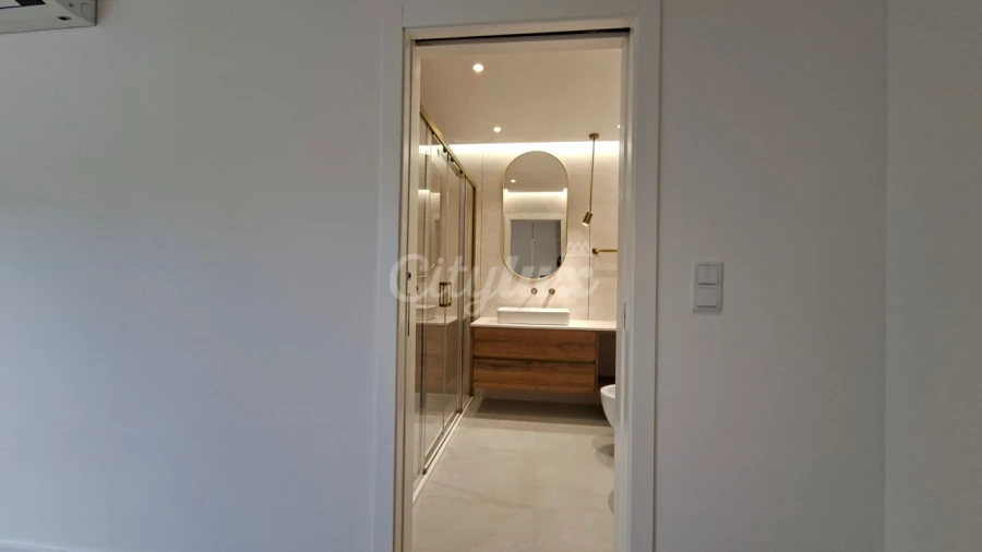 Apartamento T2 para Venda em Alcabideche Foto 10