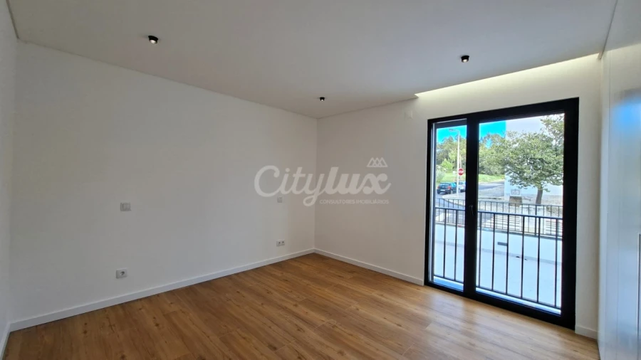 Apartamento T2 para Venda em Alcabideche Foto 13