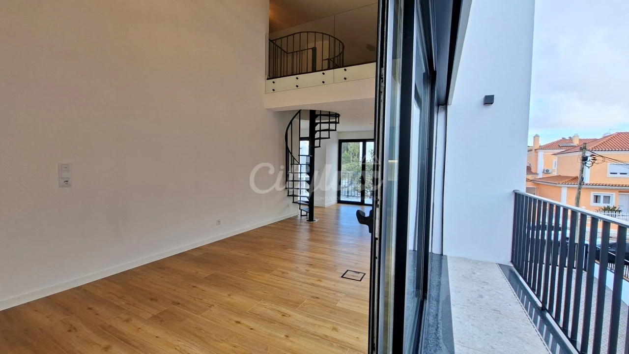 Apartamento T3 para Venda em Alcabideche Foto 3
