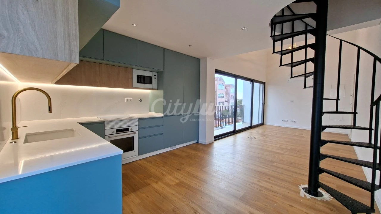 Apartamento T3 para Venda em Alcabideche Foto 8