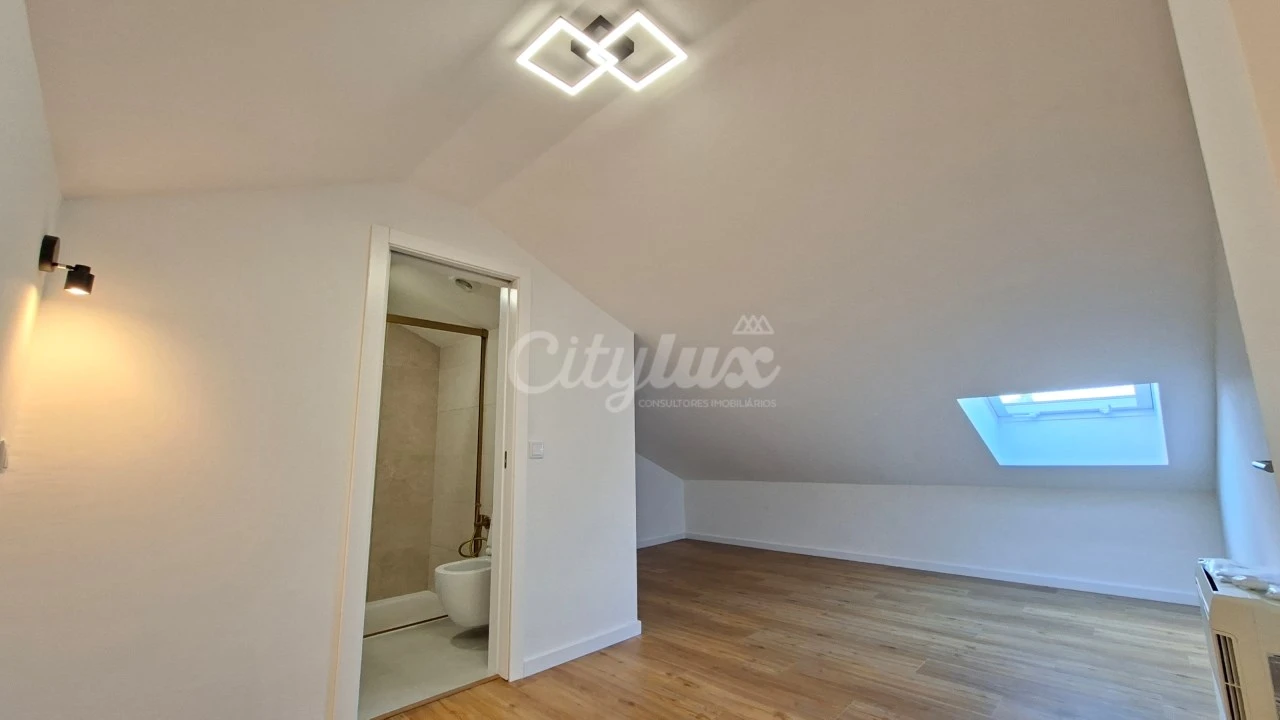 Apartamento T3 para Venda em Alcabideche Foto 30