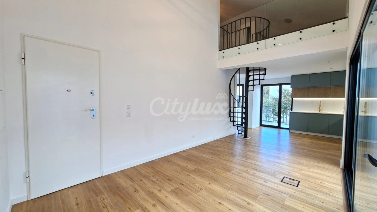 Apartamento T3 para Venda em Alcabideche Foto 2