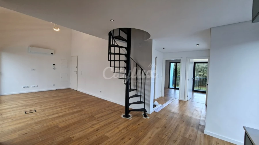 Apartamento T3 para Venda em Alcabideche Foto 9