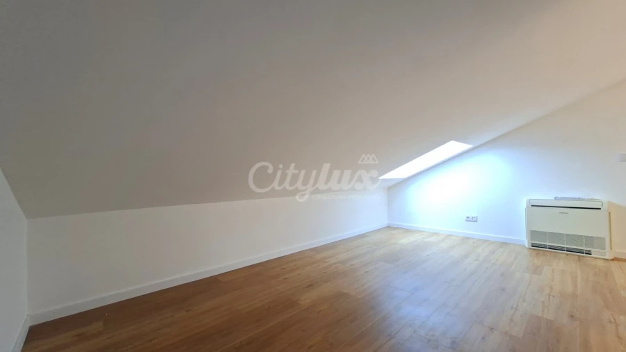 Apartamento T3 para Venda em Alcabideche Foto 32