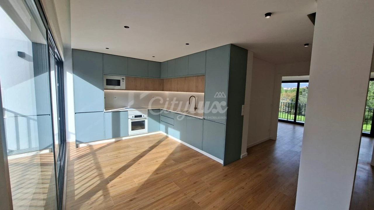 Apartamento T3 para Venda em Alcabideche Foto 4