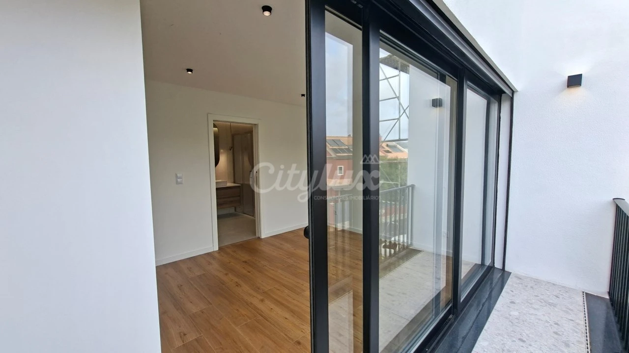 Apartamento T3 para Venda em Alcabideche Foto 19