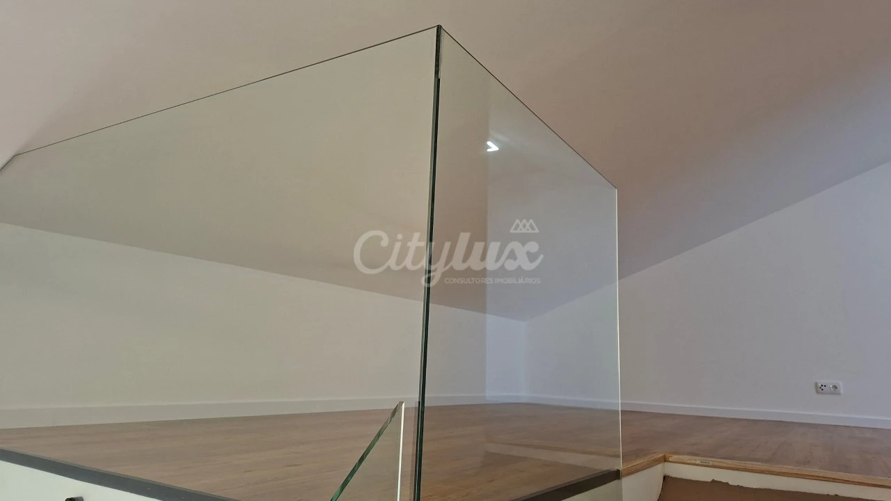 Apartamento T3 para Venda em Alcabideche Foto 21