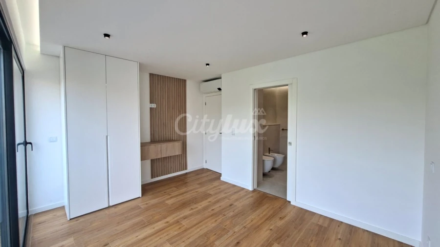 Apartamento T3 para Venda em Alcabideche Foto 15