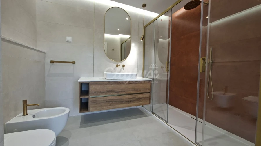 Apartamento T3 para Venda em Alcabideche Foto 16