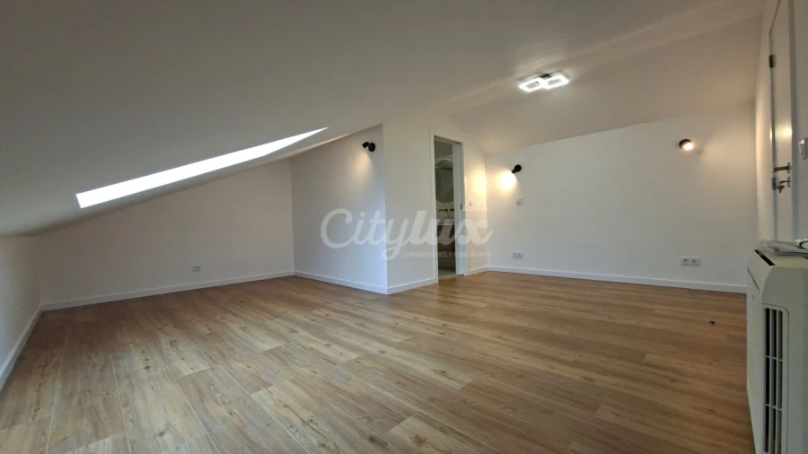 Apartamento T3 para Venda em Alcabideche Foto 32