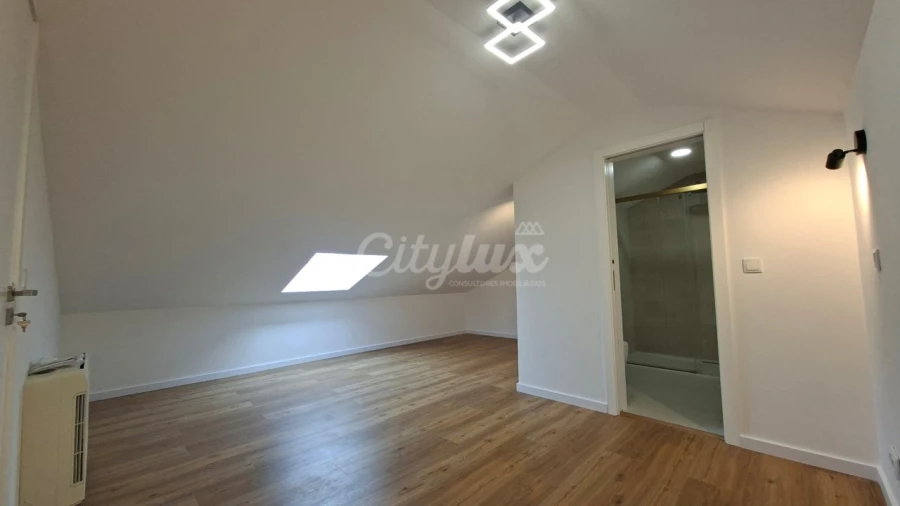 Apartamento T3 para Venda em Alcabideche Foto 34