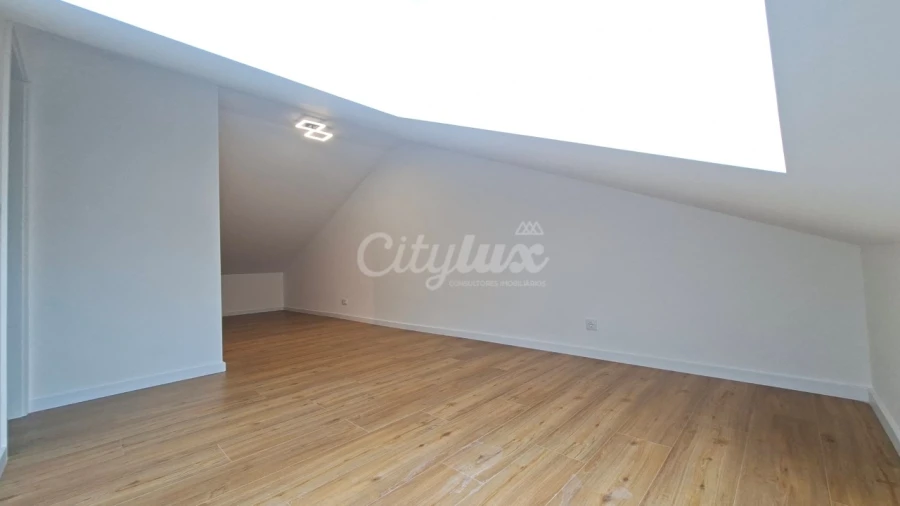 Apartamento T3 para Venda em Alcabideche Foto 37