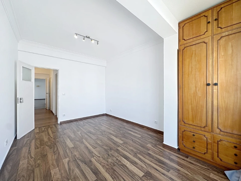 Apartamento T3 para Arrendamento em Benfica Foto 15
