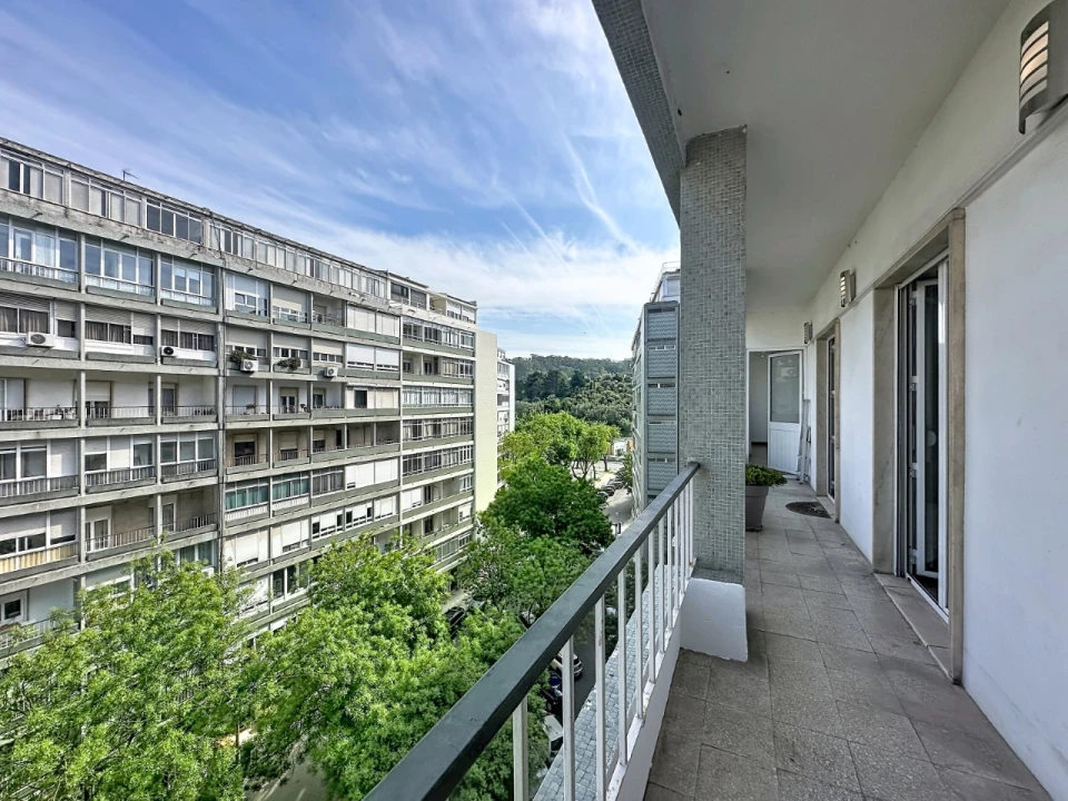 Apartamento T3 para Arrendamento em Benfica Foto 19