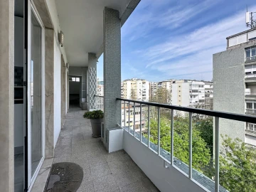 Apartamento T3 para Arrendamento em Benfica