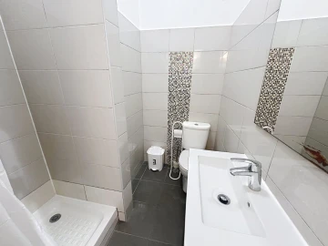 Apartamento T3 para Arrendamento em Benfica