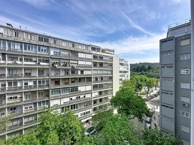 Apartamento T3 para Arrendamento em Benfica Foto 3