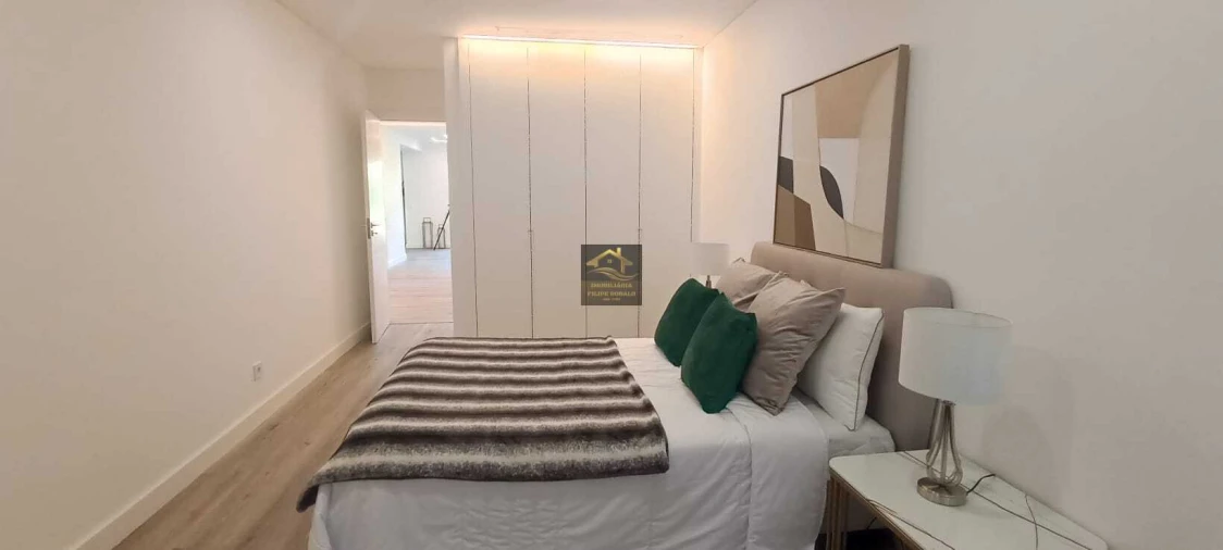 Apartamento T3 para Venda em Benfica Foto 2