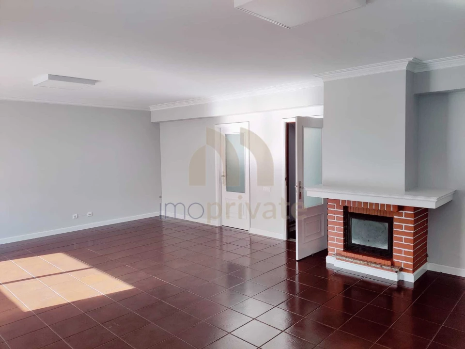 Moradia T4 para Venda em Pinheiro Foto 12