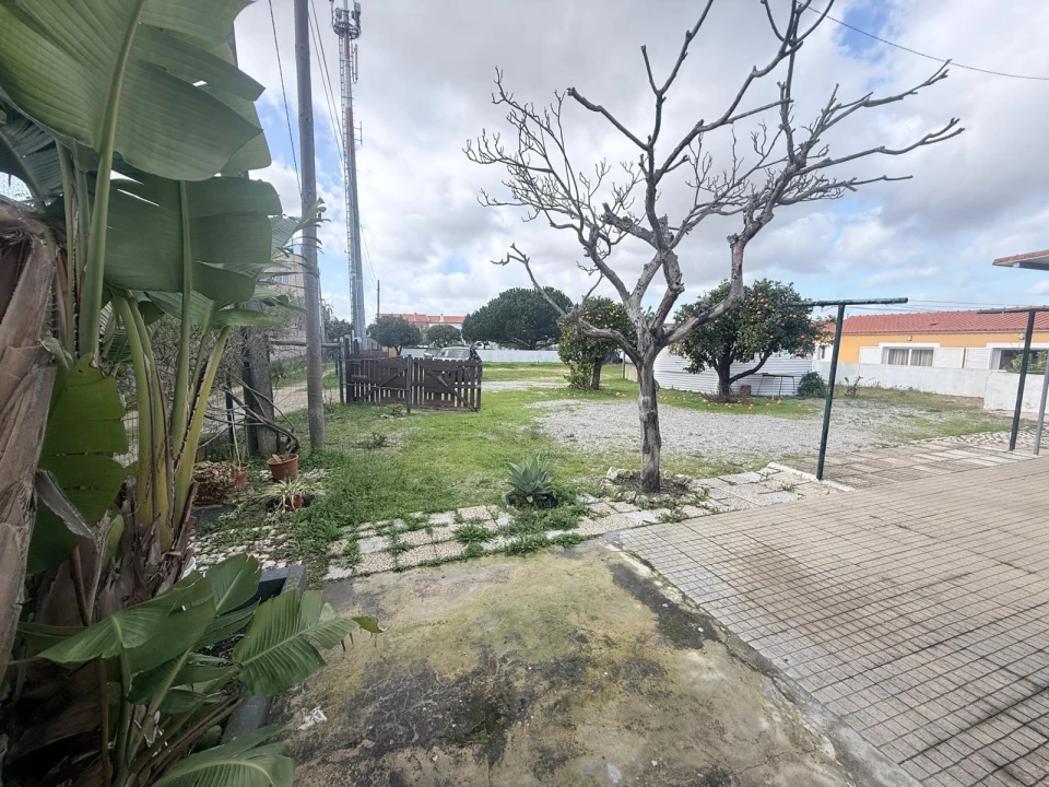 Moradia T4 para Venda em Quinta do Anjo Foto 16