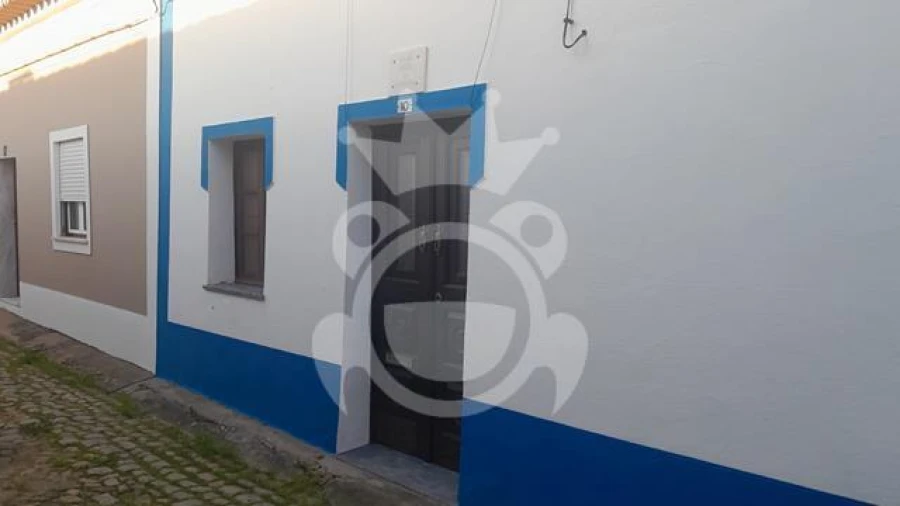 Moradia T3 para Venda em Corval Foto 2