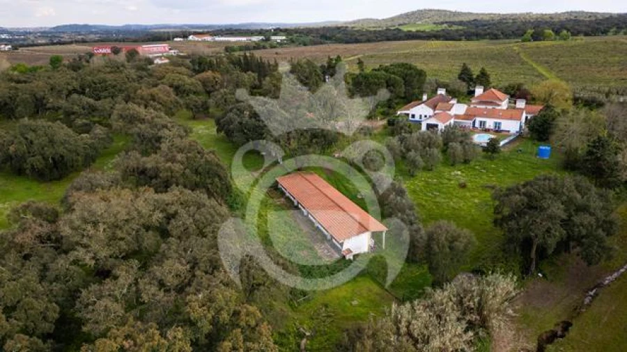 Quinta T8 para Venda em Nossa Senhora da Vila, Nossa Senhora do Bispo e Silveiras Foto 6