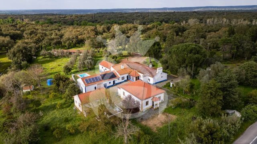 Quinta T8 para Venda em Nossa Senhora da Vila, Nossa Senhora do Bispo e Silveiras Foto 2