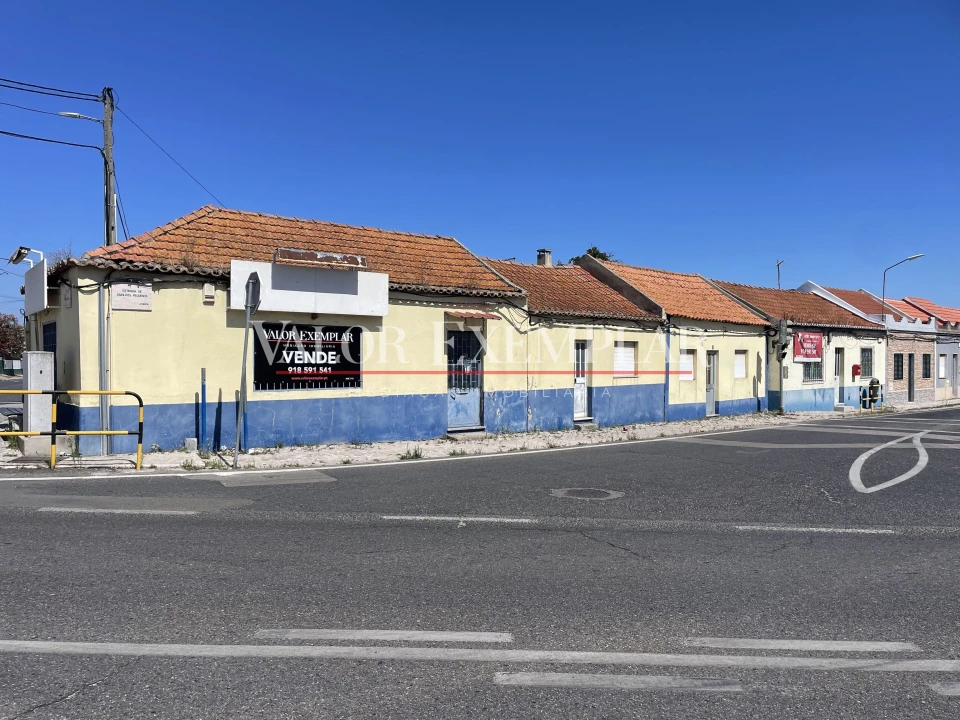 Moradia T6 para Venda em Moita Foto 10