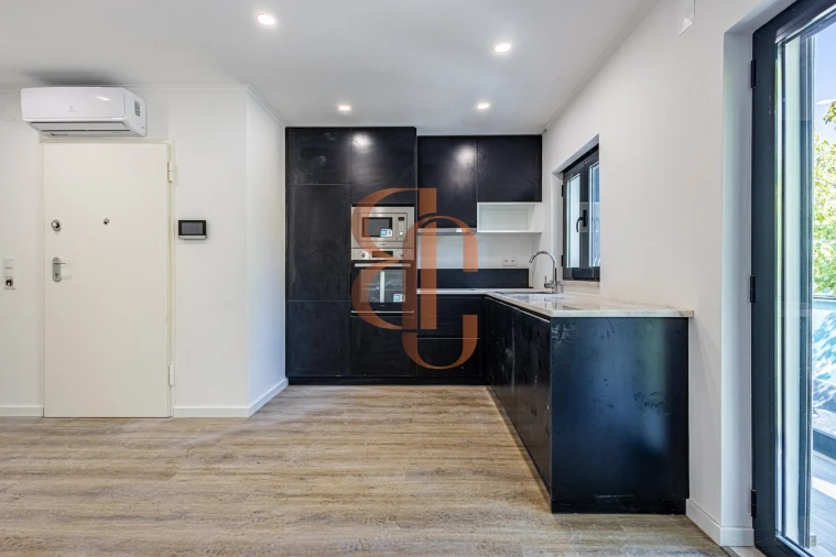 Apartamento T2 para Venda em Marvila, Ribeira Santarém, São Salvador, São Nicolau Foto 1