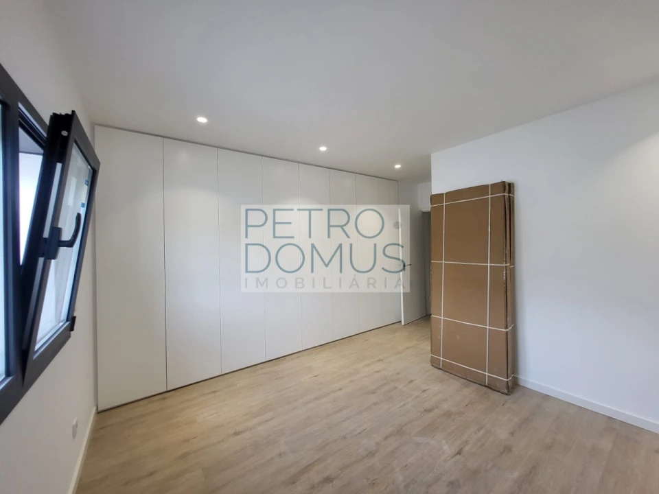 Moradia T3 para Venda em Marrazes e Barosa Foto 16