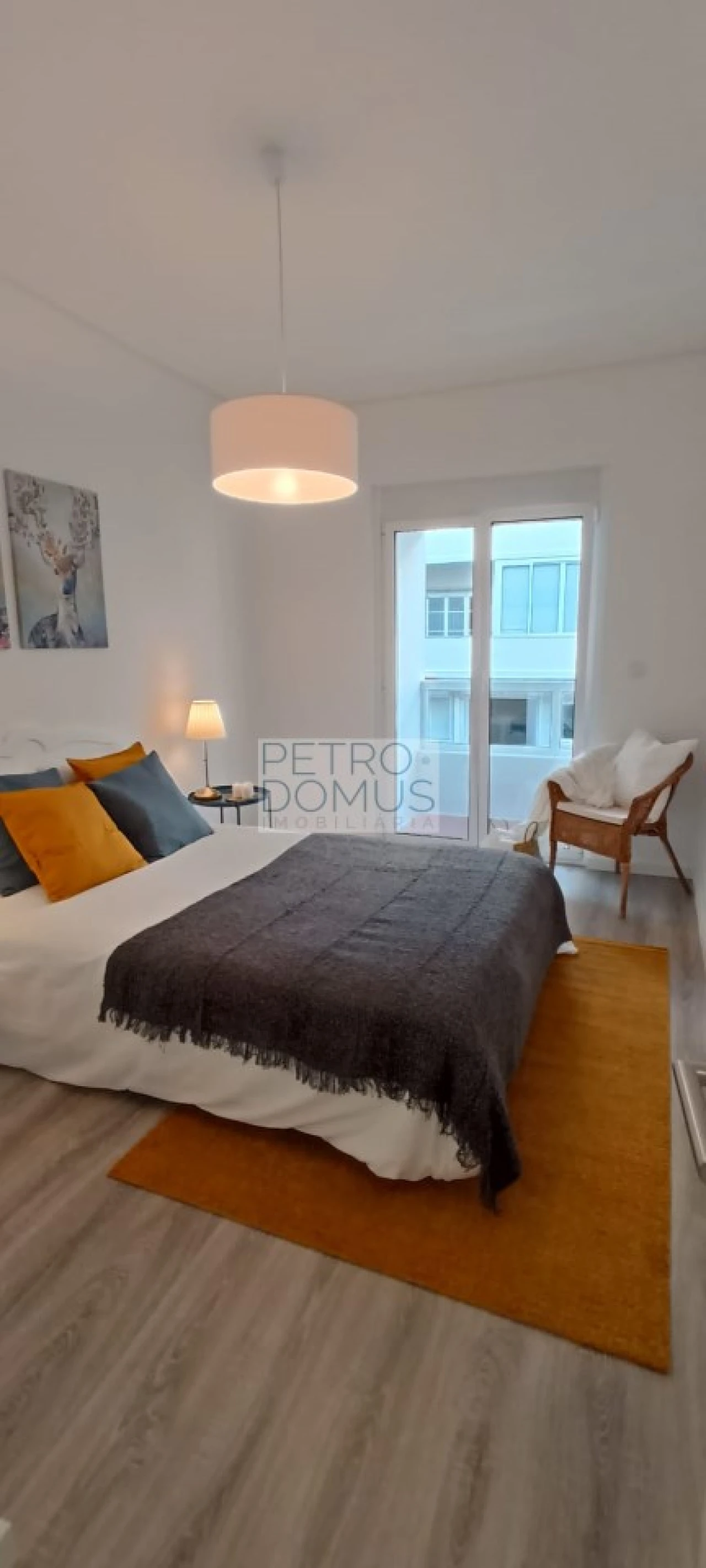 Apartamento T3 para Venda em Benfica Foto 3