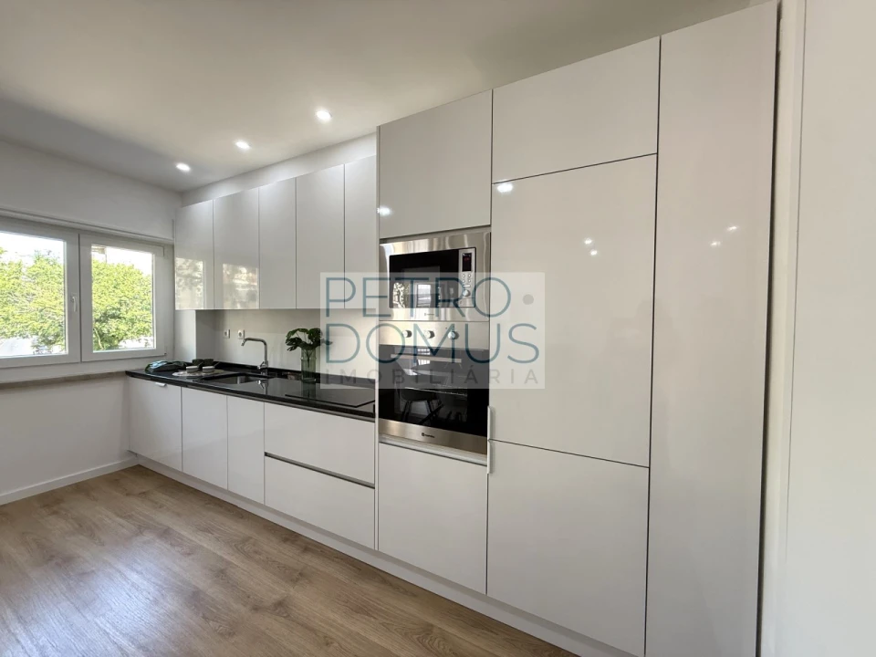 Apartamento T3 para Venda em Benfica Foto 5