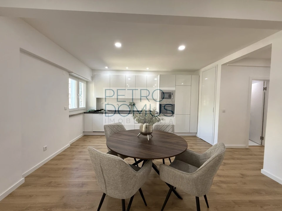 Apartamento T3 para Venda em Benfica Foto 6