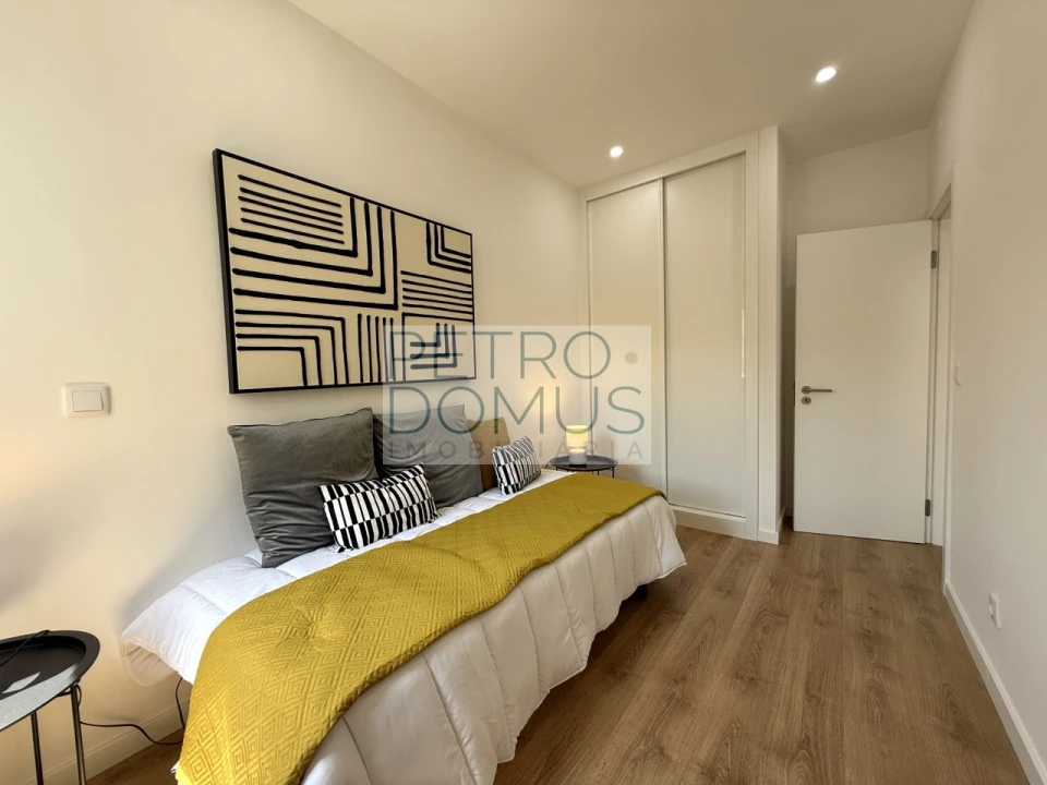 Apartamento T3 para Venda em Benfica Foto 17