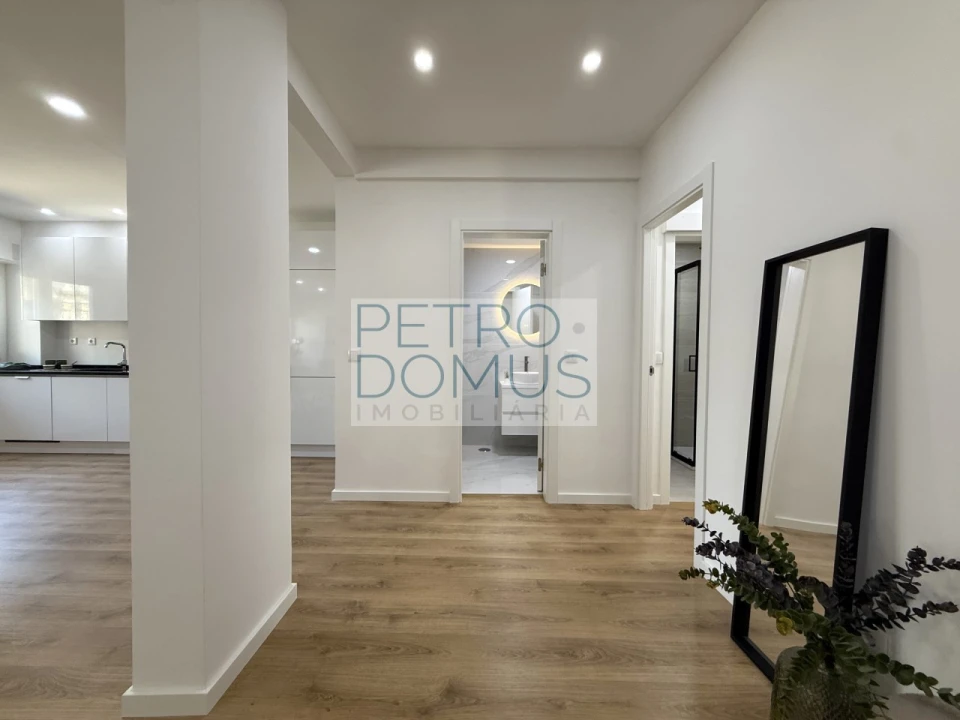 Apartamento T3 para Venda em Benfica Foto 23