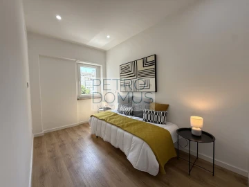 Apartamento T3 para Venda em Benfica